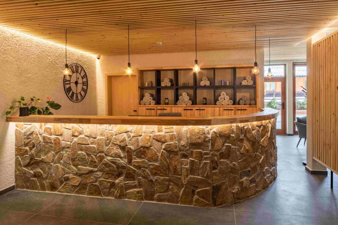 Wellness Hotel Ondrasuv Dvur 比拉 外观 照片